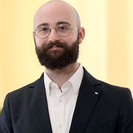 Headshot of Luca Giordano